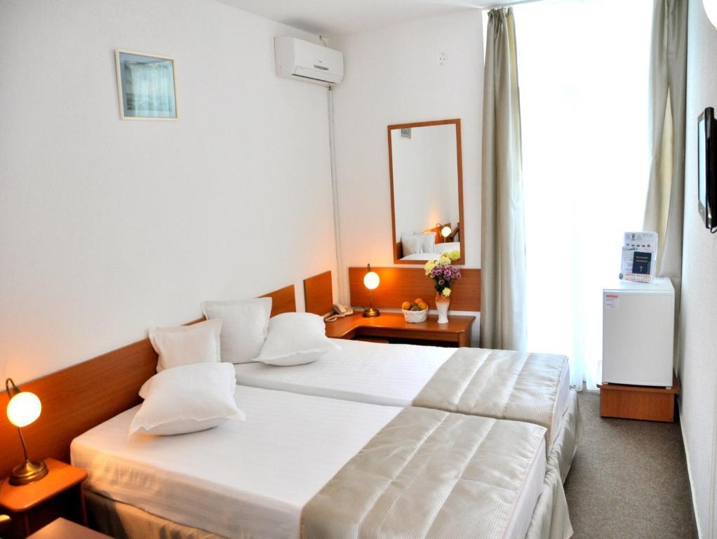 Hotel Decebal Neptun Quarto foto
