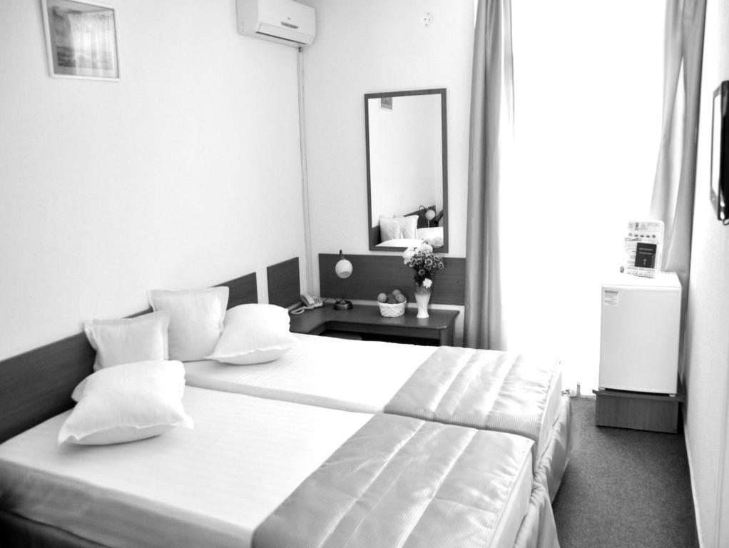 Hotel Decebal Neptun Quarto foto
